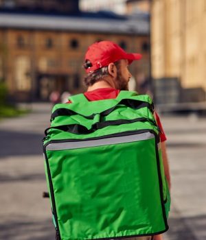 large-refrigerator-bag-couriers-back_386167-7371